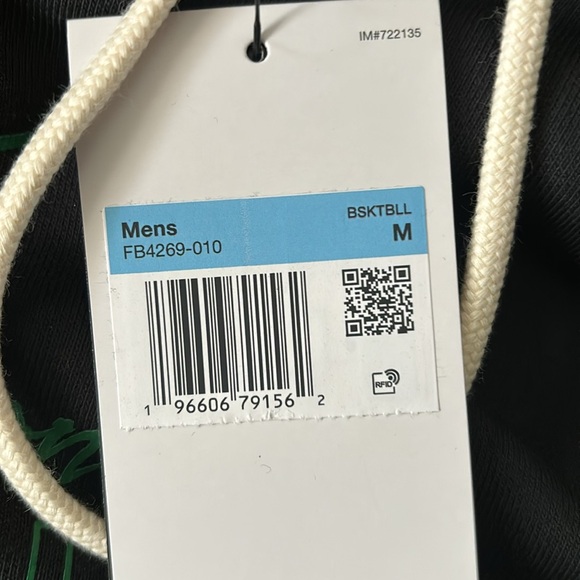 Men’s Boston Celtics hoodie brand new, check it out ! - Picture 3 of 6